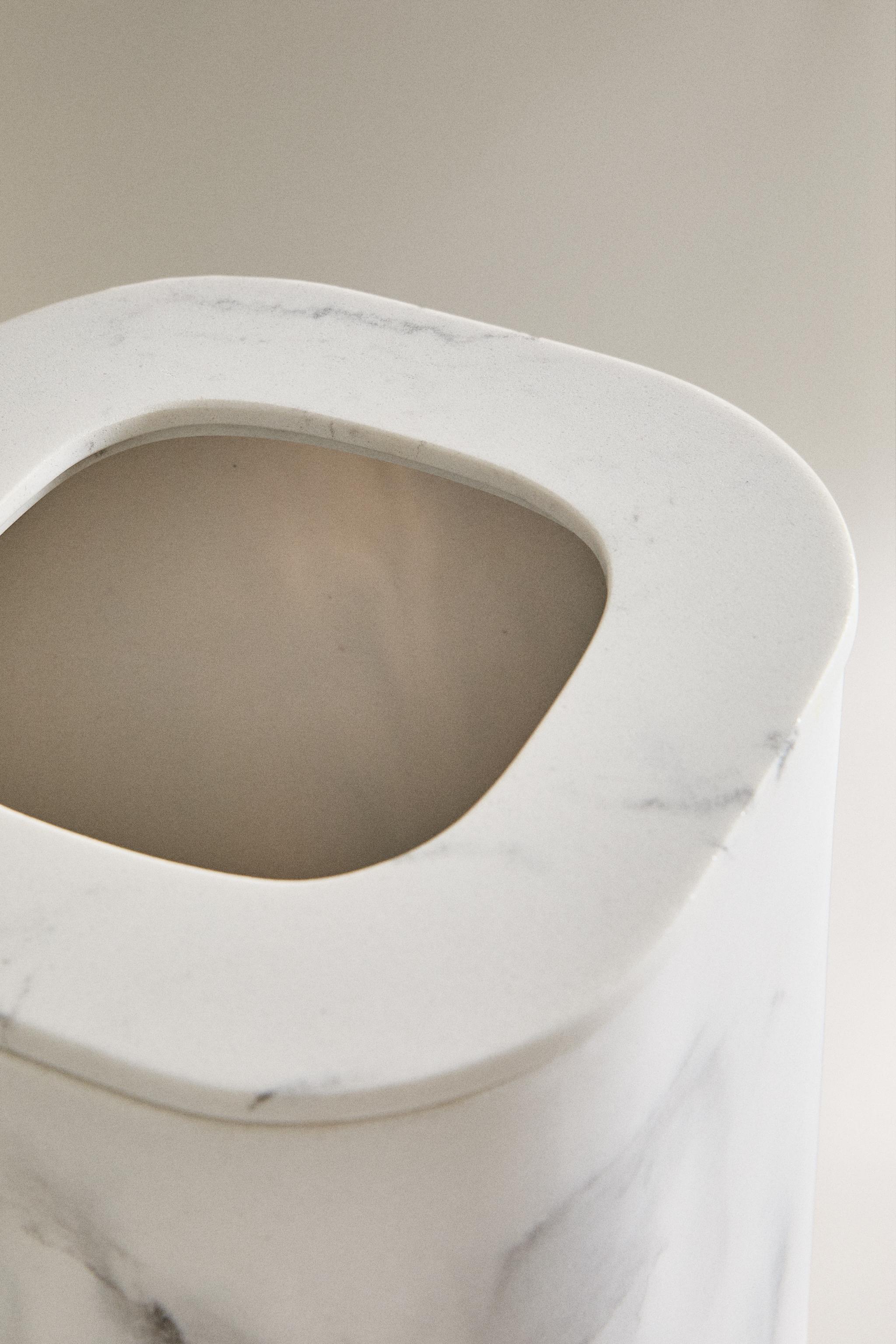 MARBLE-EFFECT BATHROOM BIN